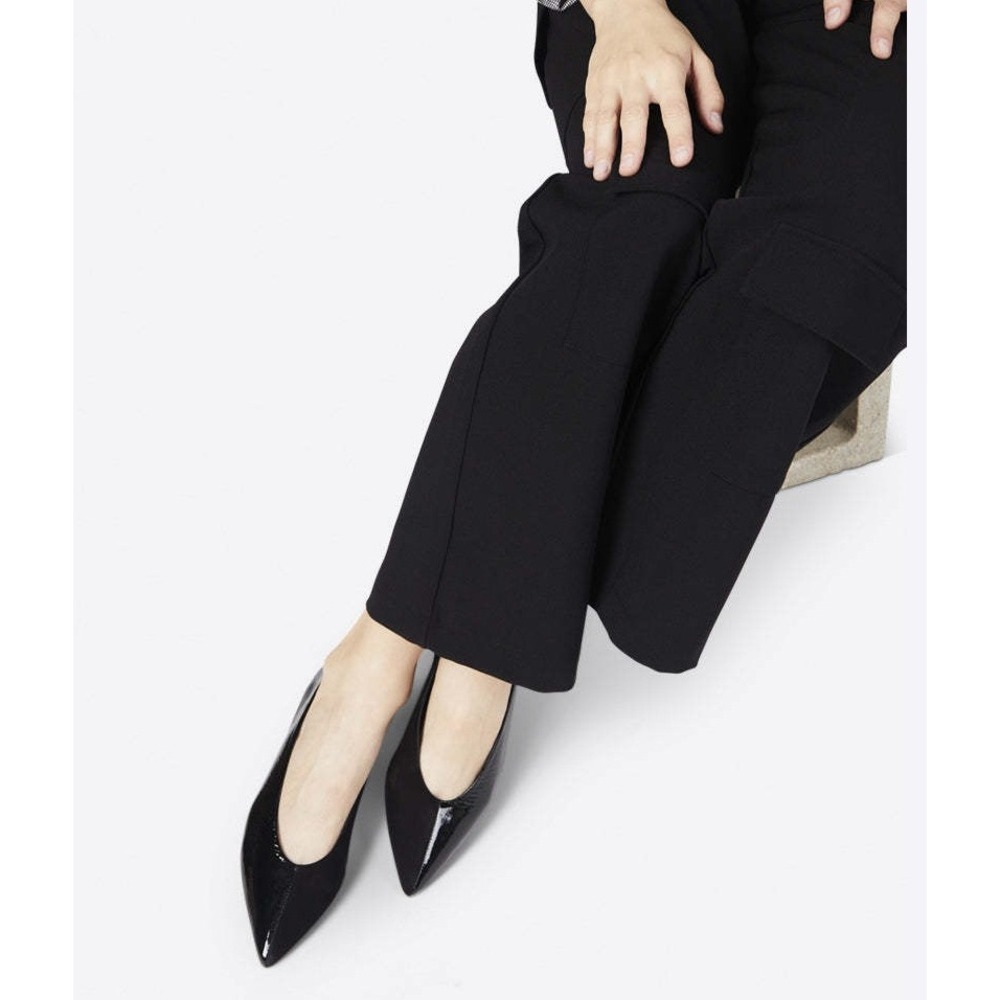 Intentionally Blank Kev Sole Black‎ Patent Leather and Suede Pointed Toe Flats